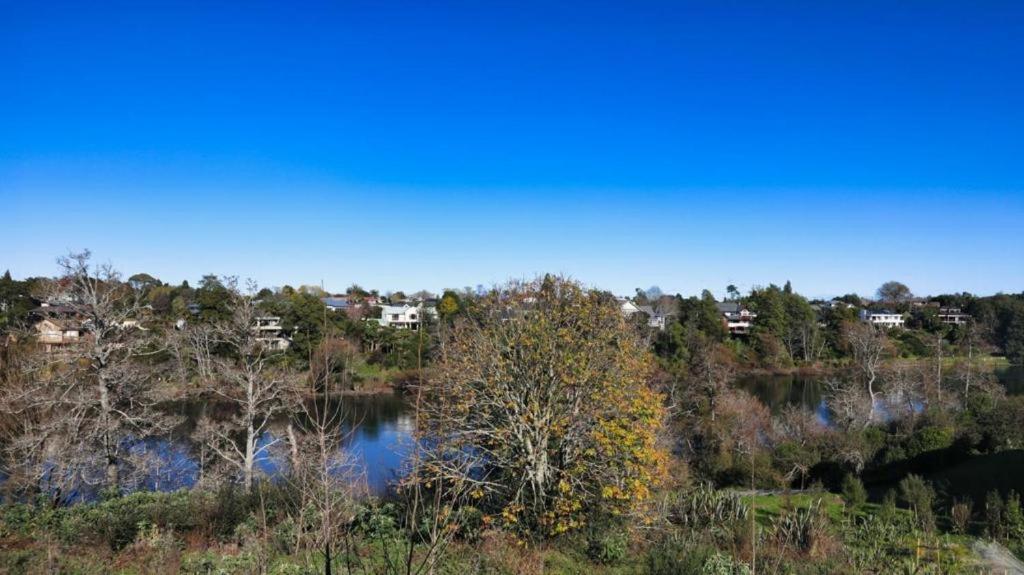 Amazing The Waikato River-View Brand New Villa With 4 Bedrooms Hamilton Exterior foto